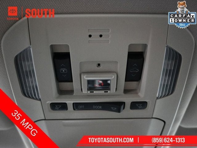 2023 Toyota Highlander Hybrid Platinum