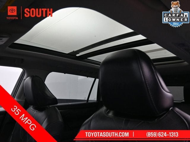 2023 Toyota Highlander Hybrid Platinum