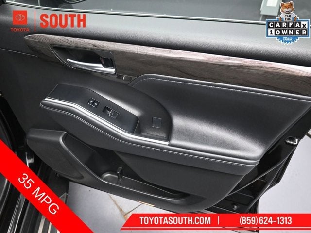 2023 Toyota Highlander Hybrid Platinum