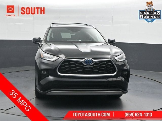 2023 Toyota Highlander Hybrid Platinum