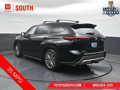 2023 Toyota Highlander Hybrid Platinum