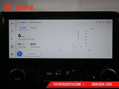 2023 Toyota Highlander Hybrid Platinum