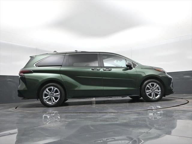 2024 Toyota Sienna Platinum