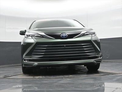 2024 Toyota Sienna Platinum