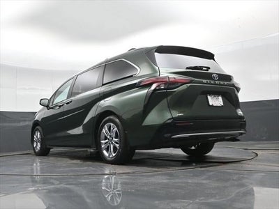 2024 Toyota Sienna Platinum