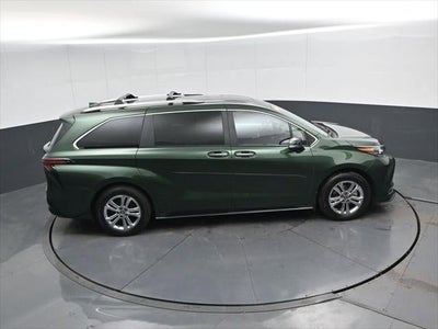 2024 Toyota Sienna Platinum