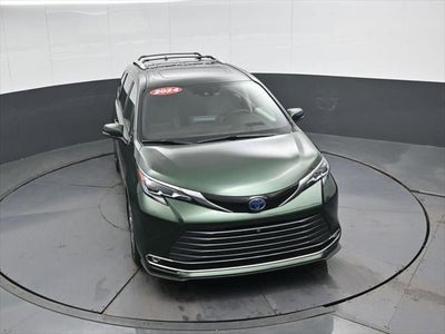 2024 Toyota Sienna Platinum