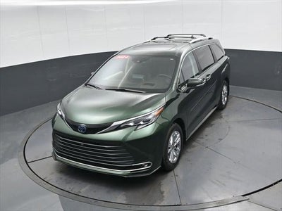 2024 Toyota Sienna Platinum