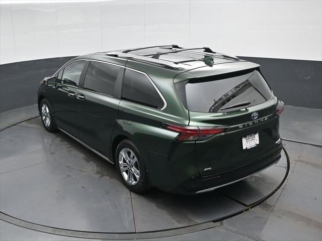 2024 Toyota Sienna Platinum
