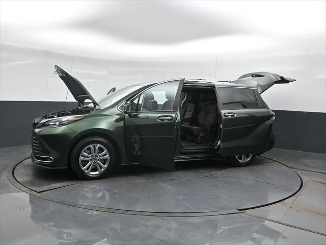 2024 Toyota Sienna Platinum