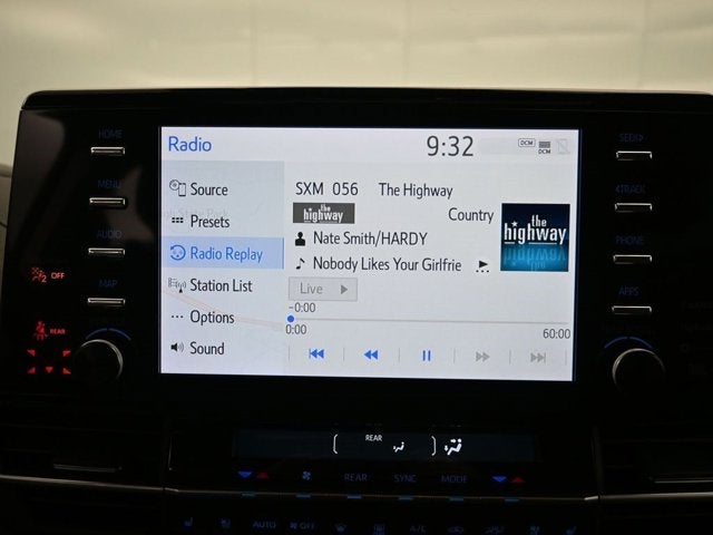 2024 Toyota Sienna Platinum