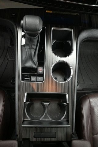 2024 Toyota Sienna Platinum