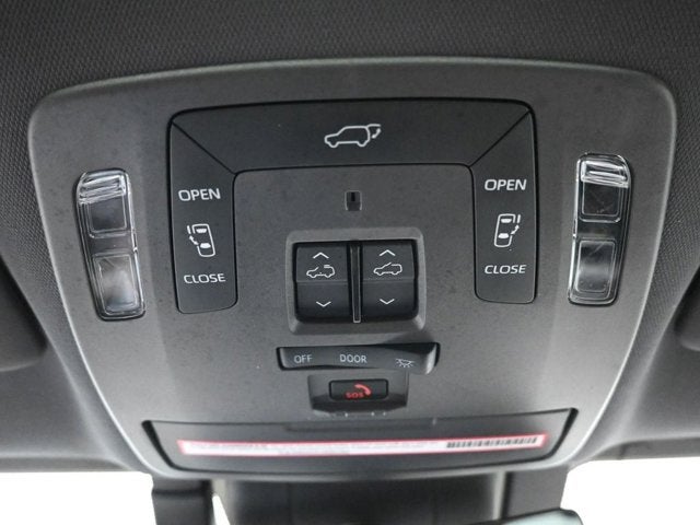 2024 Toyota Sienna Platinum