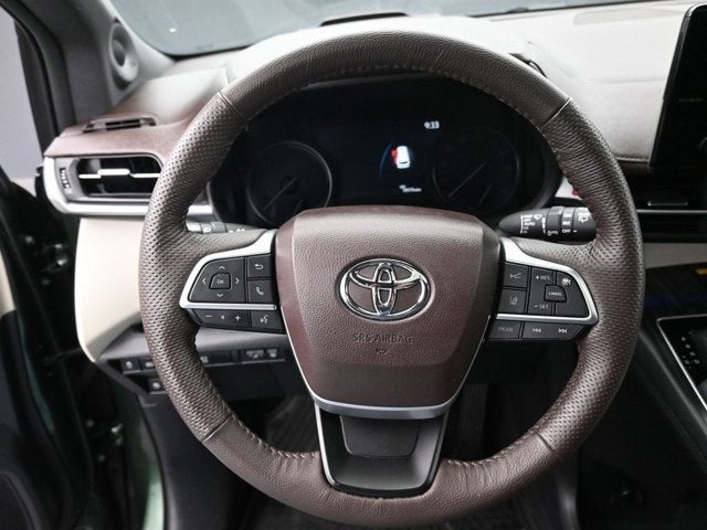 2024 Toyota Sienna Platinum