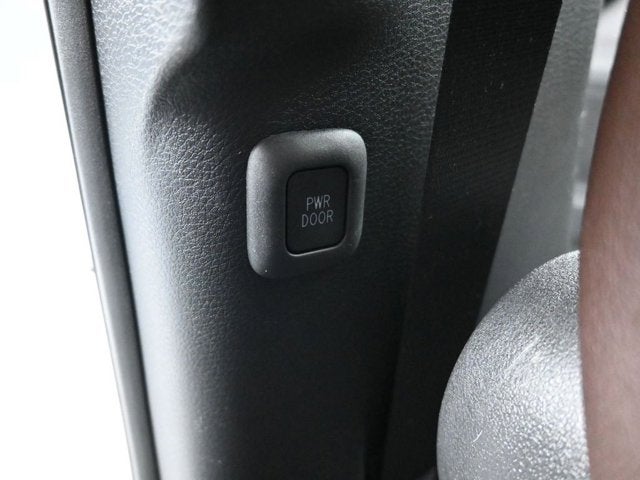 2024 Toyota Sienna Platinum