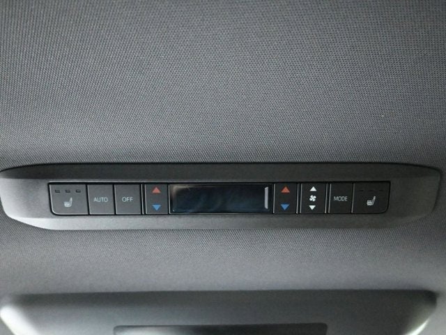 2024 Toyota Sienna Platinum