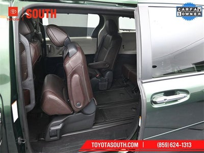 2024 Toyota Sienna Platinum