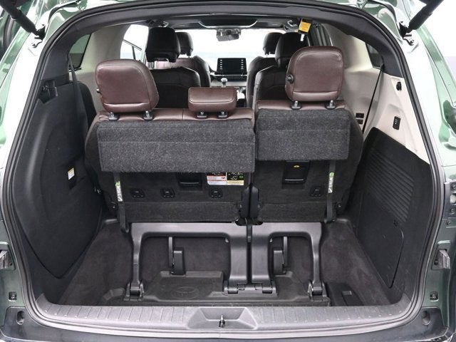 2024 Toyota Sienna Platinum
