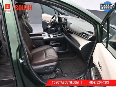 2024 Toyota Sienna Platinum