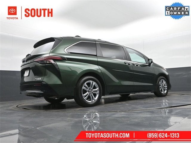2024 Toyota Sienna Platinum