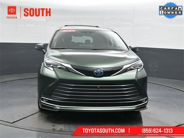 2024 Toyota Sienna Platinum