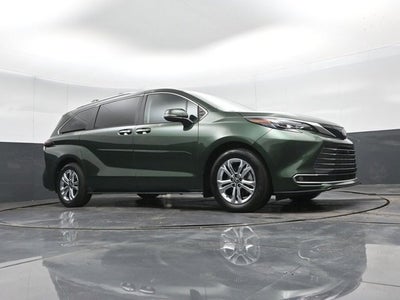 2024 Toyota Sienna Platinum