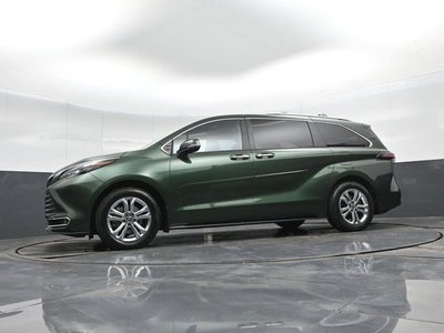 2024 Toyota Sienna Platinum