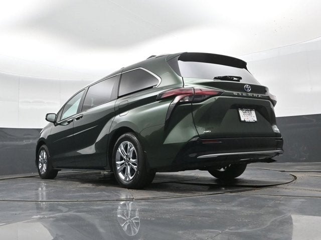 2024 Toyota Sienna Platinum