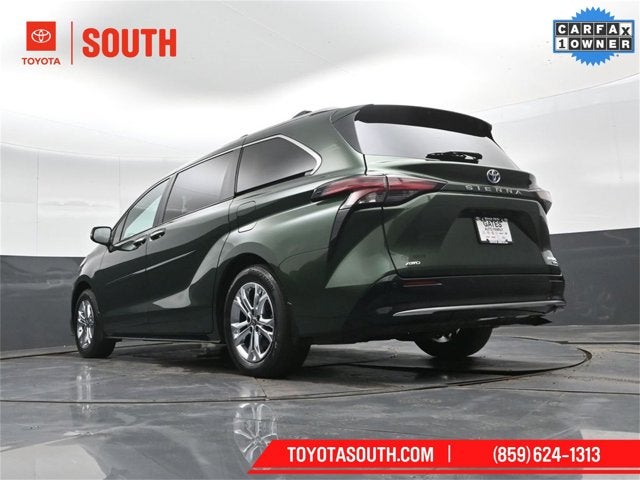 2024 Toyota Sienna Platinum