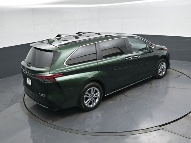 2024 Toyota Sienna Platinum