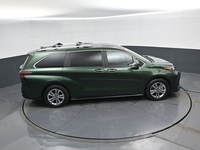 2024 Toyota Sienna Platinum