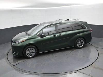 2024 Toyota Sienna Platinum