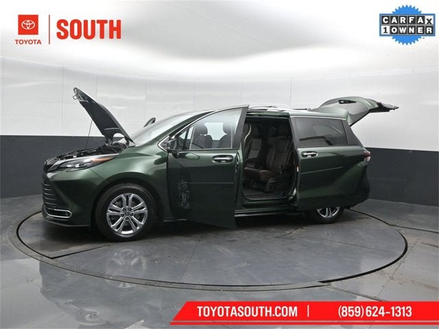2024 Toyota Sienna Platinum