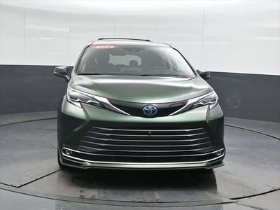 2024 Toyota Sienna Platinum