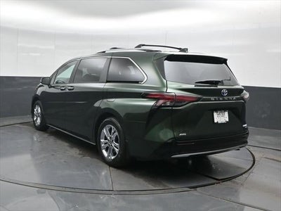 2024 Toyota Sienna Platinum