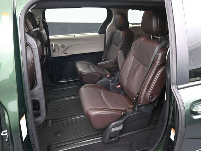 2024 Toyota Sienna Platinum