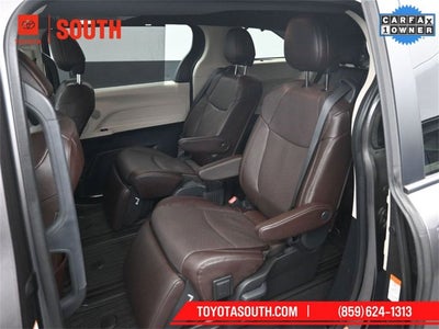 2024 Toyota Sienna Platinum