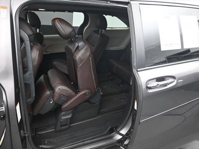 2024 Toyota Sienna Platinum