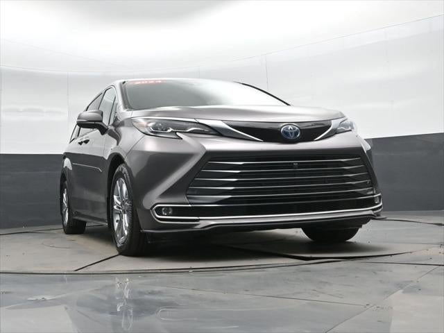 2024 Toyota Sienna Platinum