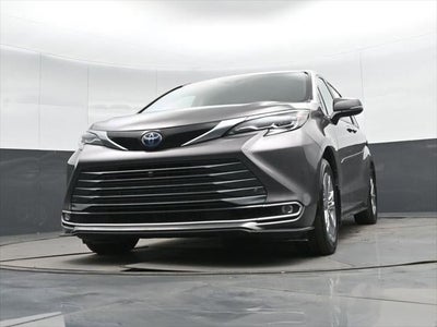 2024 Toyota Sienna Platinum