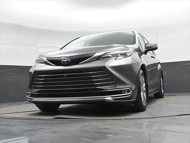 2024 Toyota Sienna Platinum