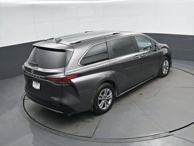 2024 Toyota Sienna Platinum