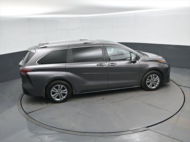 2024 Toyota Sienna Platinum