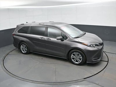 2024 Toyota Sienna Platinum