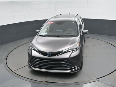 2024 Toyota Sienna Platinum