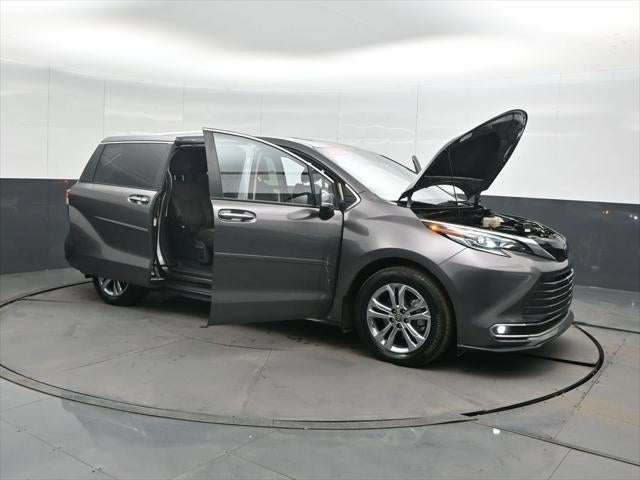 2024 Toyota Sienna Platinum