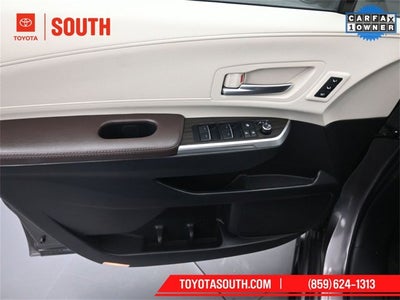 2024 Toyota Sienna Platinum