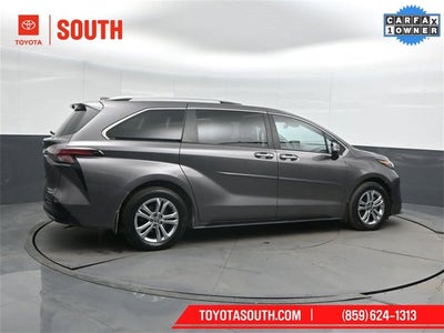 2024 Toyota Sienna Platinum