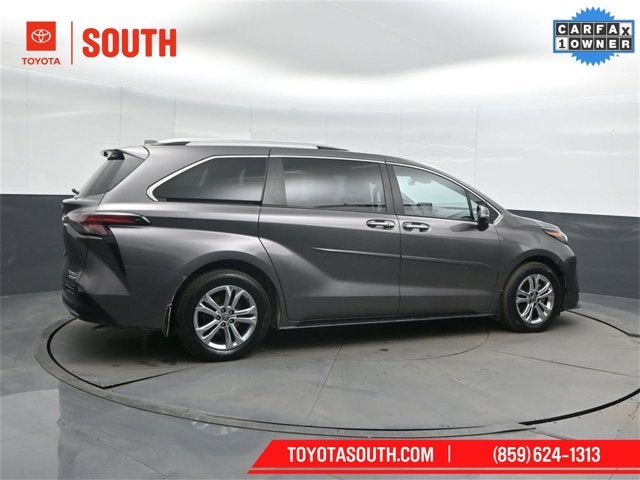 2024 Toyota Sienna Platinum