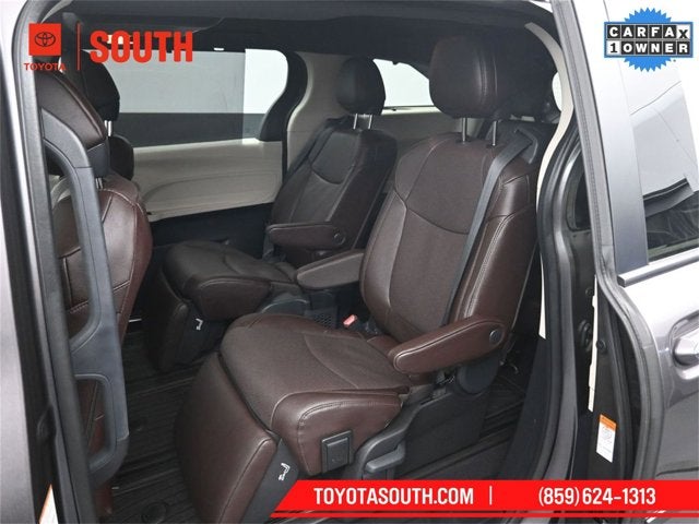 2024 Toyota Sienna Platinum